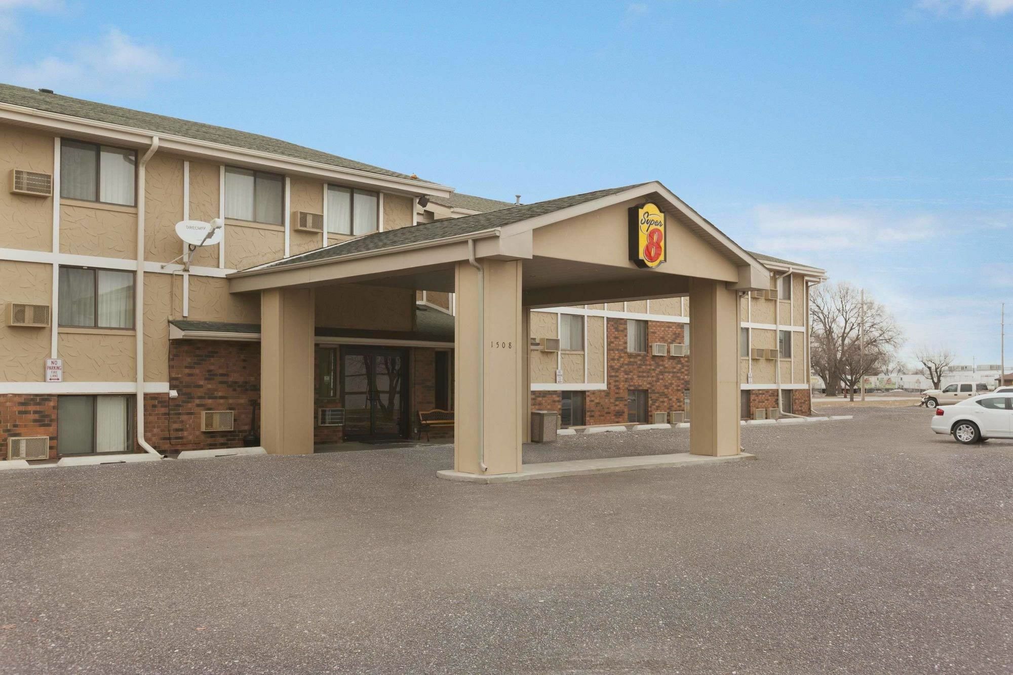 Super 8 By Wyndham Sioux Falls Near Convention Center Exterior foto